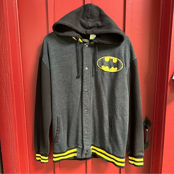 Batman Black and Yellow Logo Tag - Picture 1 of 7